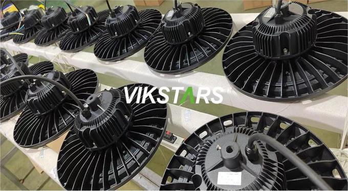 دعامة تثبيت مصابيح UFO LED High Bay مع Meanwell Driver طول العمر 5 سنوات الضمان 24