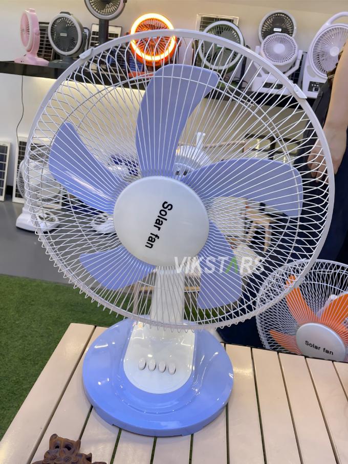 لمخيم الطوارئ الطاقة الشمسية طوافة الطاولة 16 بوصة توفير الطاقة مع المصابيح 12